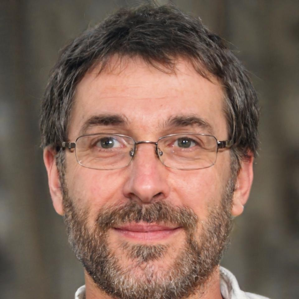 Experto revisando datos de progreso de estudiantes